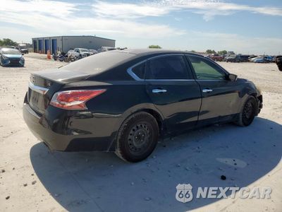 Trzecie zdjęcie samochodu z tyłu: 2015 NISSAN ALTIMA 2.5 VIN:1N4AL3AP6FN362912 - miniatura