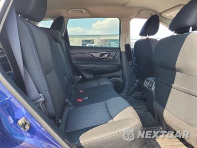 Zdjęcie 11 z 14 samochodu: 2018 NISSAN ROGUE S VIN:KNMAT2MV7JP549278 - miniatura