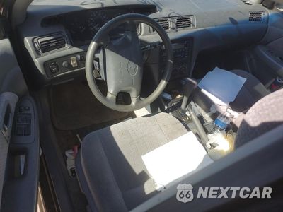 Zdjęcie 8 z 13 samochodu: 2000 TOYOTA CAMRY CE VIN:JT2BG22K3Y0510863 - miniatura