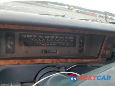 Zdjęcie 9 z 12 samochodu: 1992 CHEVROLET CAPRICE CLASSIC LTZ VIN:1G1BN53E8NR128478 - miniatura