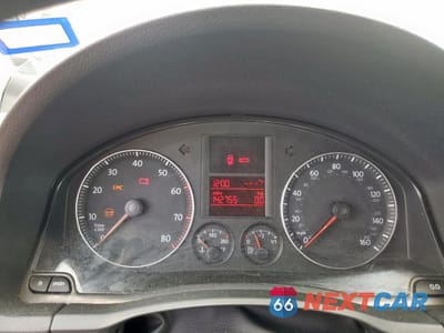 Zdjęcie 9 z 13 samochodu: 2005 VOLKSWAGEN NEW JETTA VALUE VIN:3VWPF71K55M613299 - miniatura