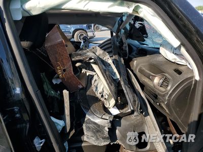Zdjęcie 7 z 13 samochodu: 2023 JEEP RENEGADE LATITUDE VIN:ZACNJDB17PPP44597 - miniatura
