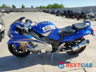 Trzecie zdjęcie samochodu z tyłu: 2015 SUZUKI GSX1300 RA VIN:JS1GX72B4F2101132 - miniatura