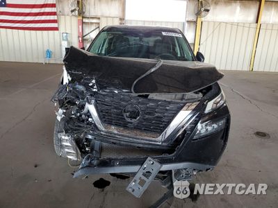 Piąte zdjęcie samochodu w środku: 2023 NISSAN ROGUE S VIN:5N1BT3AB9PC947639 - miniatura