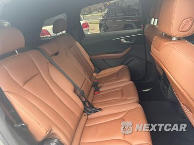 Piąte zdjęcie samochodu w środku: 2023 AUDI Q7 PREMIUM VIN:WA1AXBF78PD019523 - miniatura