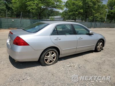 Trzecie zdjęcie samochodu z tyłu: 2007 HONDA ACCORD SE VIN:1HGCM56317A175668 - miniatura
