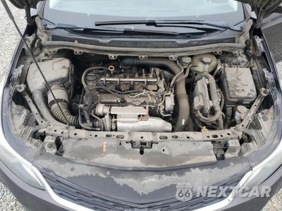 Zdjęcie 11 z 12 samochodu: 2016 CHEVROLET CRUZE LT VIN:1G1BE5SM2G7270137 - miniatura
