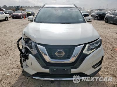 Piąte zdjęcie samochodu w środku: 2019 NISSAN ROGUE S VIN:5N1AT2MT5KC739180 - miniatura