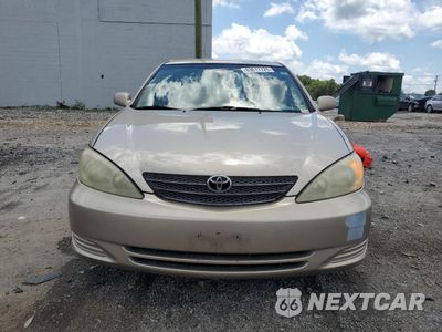 Piąte zdjęcie samochodu w środku: 2004 TOYOTA CAMRY LE VIN:4T1BE32K94U821182 - miniatura