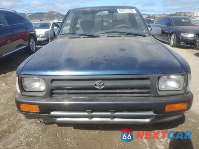 Piąte zdjęcie samochodu w środku: 1994 TOYOTA PICKUP 1/2 TON SHORT WHEELBASE STB VIN:4TARN81A0RZ289061 - miniatura