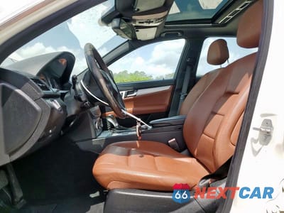 Zdjęcie 7 z 13 samochodu: 2009 MERCEDES-BENZ C 300 VIN:WDDGF54X29A153915 - miniatura