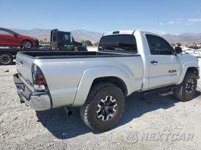 Trzecie zdjęcie samochodu z tyłu: 2010 TOYOTA TACOMA PRERUNNER VIN:5TENX4GNXAZ695499 - miniatura