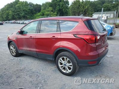 Drugie zdjęcie samochodu z przodu: 2019 FORD ESCAPE SE VIN:1FMCU9GD5KUC44362 - miniatura