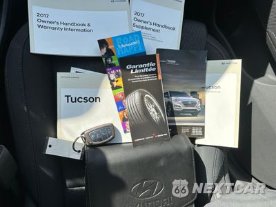Zdjęcie 13 z 15 samochodu: 2017 HYUNDAI TUCSON LIMITED VIN:KM8J3CA27HU432663 - miniatura