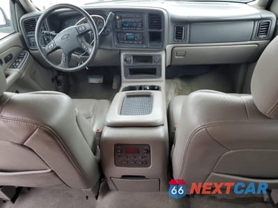 Zdjęcie 8 z 13 samochodu: 2004 CHEVROLET TAHOE K1500 VIN:1GNEK13ZX4R308253 - miniatura