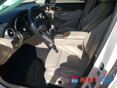 Zdjęcie 7 z 13 samochodu: 2020 MERCEDES-BENZ GLC 300 VIN:W1N0G8DB0LF863915 - miniatura