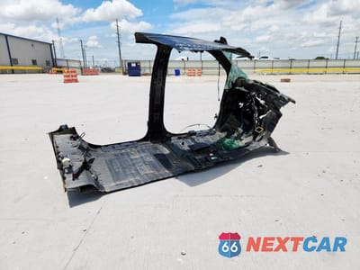 Trzecie zdjęcie samochodu z tyłu: 2021 GMC SIERRA C1500 SLT VIN:3GTP8DED3MG381046 - miniatura