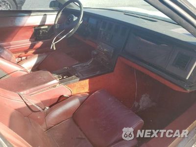 Zdjęcie 8 z 12 samochodu: 1984 CHEVROLET CORVETTE VIN:1G1AY0785E5111879 - miniatura