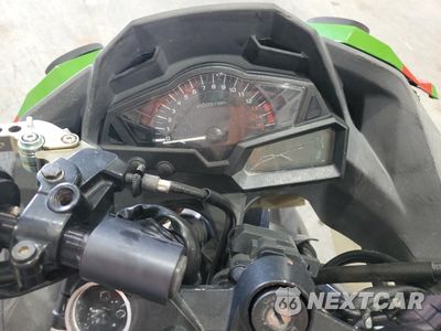 Zdjęcie 7 z 9 samochodu: 2014 KAWASAKI EX300 A VIN:JKAEX8A15EA003995 - miniatura