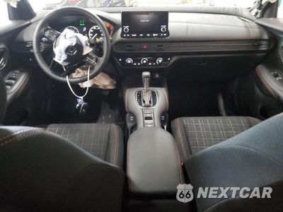 Zdjęcie 8 z 15 samochodu: 2025 HONDA HR-V SPORT VIN:3CZRZ2H57SM769050 - miniatura