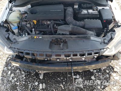 Zdjęcie 11 z 12 samochodu: 2017 HYUNDAI ELANTRA ECO VIN:5NPD94LA6HH098548 - miniatura