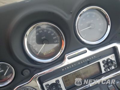 Zdjęcie 7 z 9 samochodu: 2006 HARLEY-DAVIDSON FLHTCUI VIN:1HD1FCW136Y664922 - miniatura