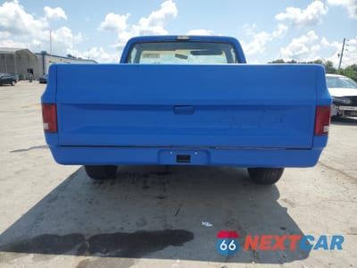 Zdjęcie 6 z 14 samochodu: 1984 CHEVROLET C10 VIN:2GCDC14H0E1204209 - miniatura