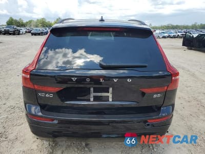 Zdjęcie 6 z 13 samochodu: 2022 VOLVO XC60 B5 MOMENTUM B5 MOMENTUM VIN:YV4L12RKXN1990910 - miniatura