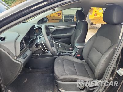 Zdjęcie 7 z 15 samochodu: 2019 HYUNDAI ELANTRA SE VIN:5NPD74LFXKH455769 - miniatura