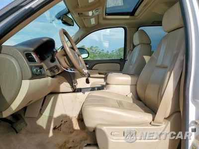 Zdjęcie 7 z 14 samochodu: 2008 GMC YUKON XL C1500 VIN:1GKFC16068R149636 - miniatura