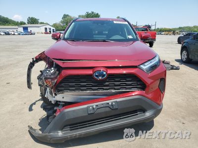 Piąte zdjęcie samochodu w środku: 2022 TOYOTA RAV4 XLE VIN:4T3RWRFV3NU069037 - miniatura