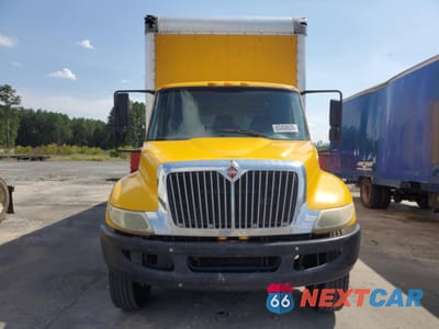 Piąte zdjęcie samochodu w środku: 2017 INTERNATIONAL 4000 4300 BOX TRUCK VIN:3HAMMMML8HL458591 - miniatura