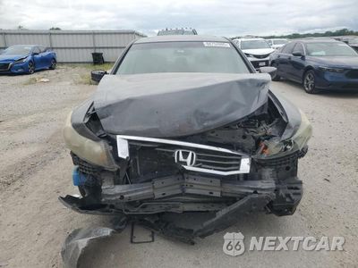 Piąte zdjęcie samochodu w środku: 2010 HONDA ACCORD EX VIN:1HGCP2F7XAA188242 - miniatura