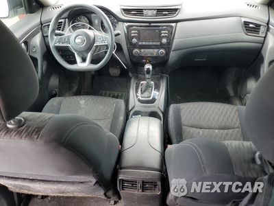 Zdjęcie 8 z 15 samochodu: 2017 NISSAN ROGUE SV VIN:5N1AT2MV7HC878169 - miniatura