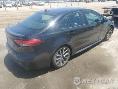 Trzecie zdjęcie samochodu z tyłu: 2021 TOYOTA COROLLA XSE VIN:5YFT4MCE7MP079825 - miniatura