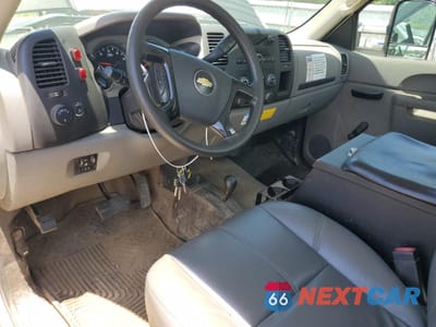 Zdjęcie 8 z 12 samochodu: 2013 CHEVROLET SILVERADO K3500 VIN:1GB3KZCG8DF237301 - miniatura