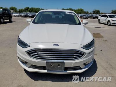 Piąte zdjęcie samochodu w środku: 2017 FORD FUSION SE HYBRID VIN:3FA6P0LU3HR409020 - miniatura