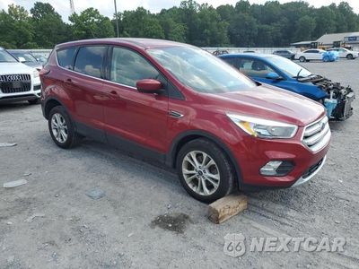 Czwarte zdjęcie samochodu z boku: 2019 FORD ESCAPE SE VIN:1FMCU9GD5KUC44362 - miniatura