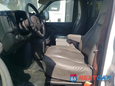 Zdjęcie 7 z 12 samochodu: 2013 CHEVROLET EXPRESS G2500 VIN:1GCWGFCA7D1194023 - miniatura