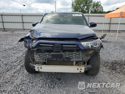 Piąte zdjęcie samochodu w środku: 2021 TOYOTA 4RUNNER SR5/SR5 PREMIUM VIN:JTENU5JR0M5925421 - miniatura