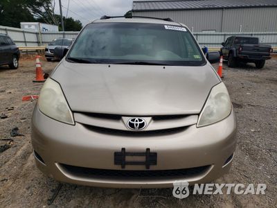 Piąte zdjęcie samochodu w środku: 2010 TOYOTA SIENNA CE VIN:5TDKK4CC8AS306412 - miniatura