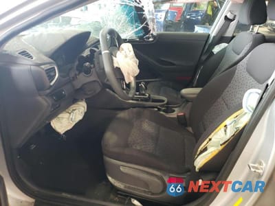 Zdjęcie 7 z 12 samochodu: 2019 HYUNDAI IONIQ BLUE VIN:KMHC65LC3KU158953 - miniatura
