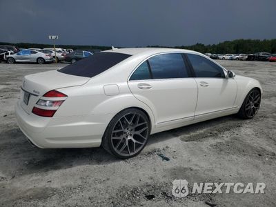 Trzecie zdjęcie samochodu z tyłu: 2009 MERCEDES-BENZ S 550 4MATIC VIN:WDDNG86X59A252022 - miniatura