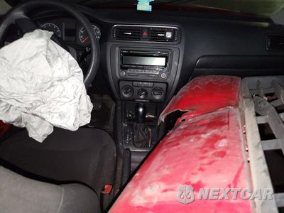 Zdjęcie 8 z 12 samochodu: 2012 VOLKSWAGEN JETTA BASE VIN:3VW2K7AJ1CM342168 - miniatura