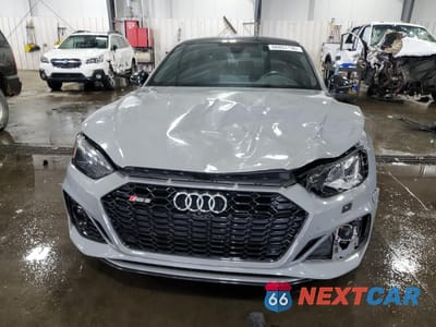 Piąte zdjęcie samochodu w środku: 2021 AUDI RS5 VIN:WUAAWCF55MA902816 - miniatura