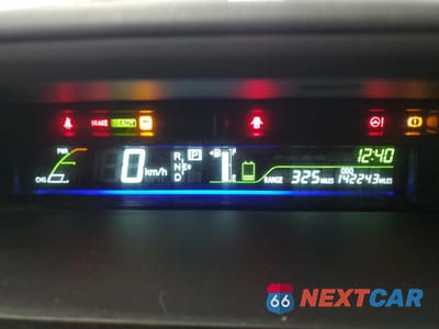 Zdjęcie 9 z 14 samochodu: 2015 TOYOTA PRIUS V VIN:JTDZN3EU1FJ038779 - miniatura