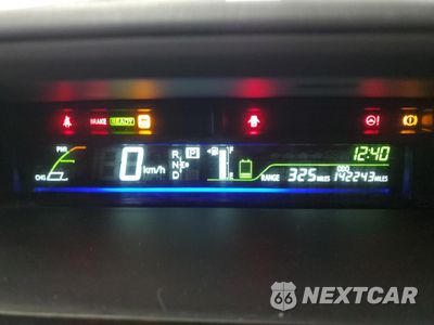 Zdjęcie 9 z 14 samochodu: 2015 TOYOTA PRIUS V VIN:JTDZN3EU1FJ038779 - miniatura