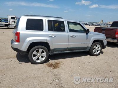 Trzecie zdjęcie samochodu z tyłu: 2011 JEEP PATRIOT SPORT VIN:1J4NF1GB6BD250317 - miniatura