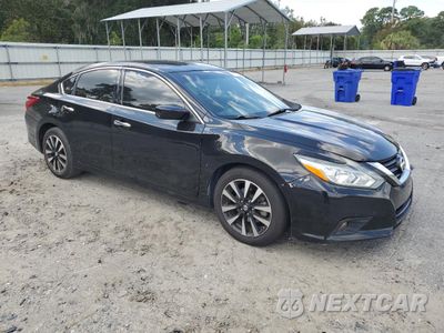 Czwarte zdjęcie samochodu z boku: 2018 NISSAN ALTIMA 2.5 VIN:1N4AL3AP5JC267228 - miniatura