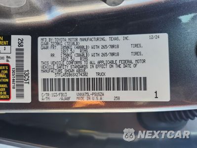 Zdjęcie 12 z 14 samochodu: 2025 TOYOTA TUNDRA CREWMAX SR VIN:5TFLA5DB6SX274302 - miniatura
